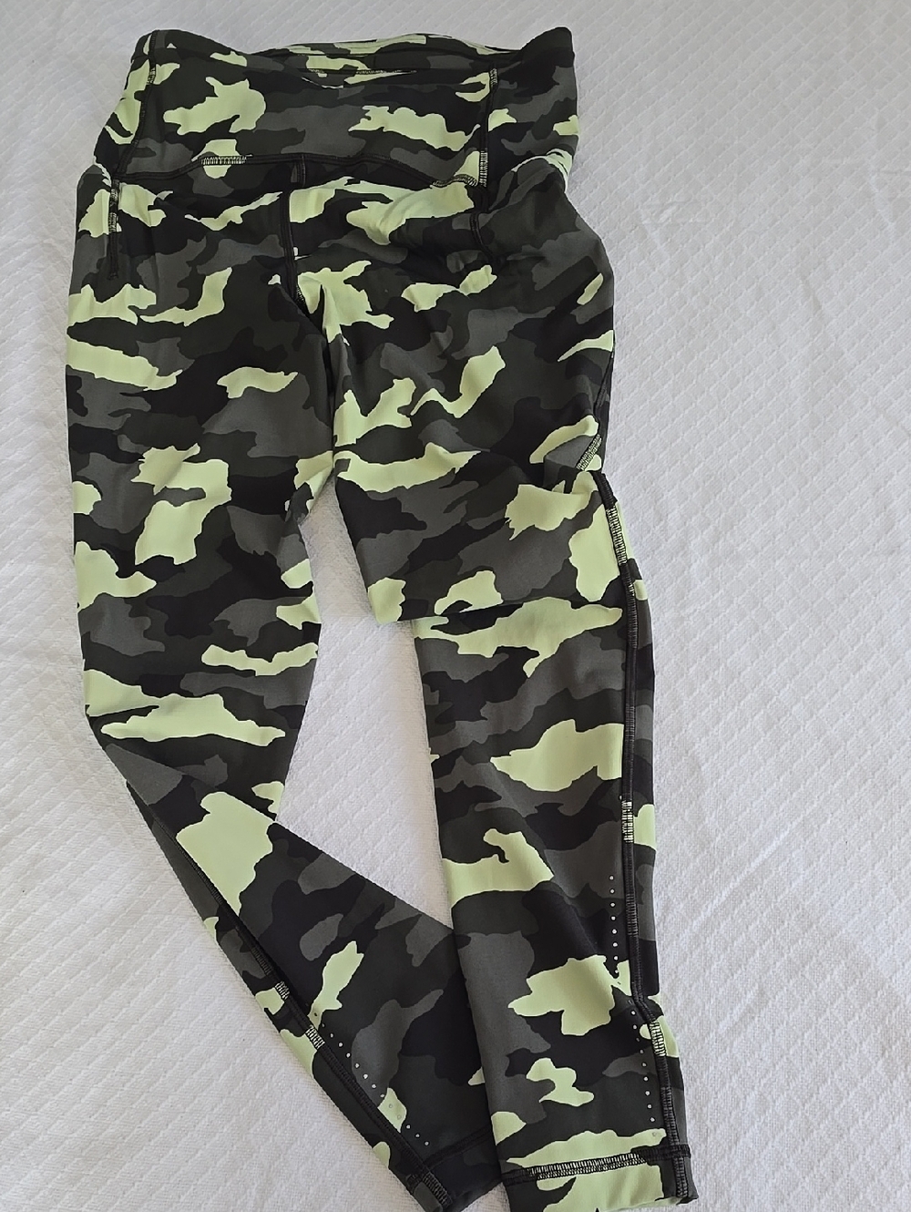 💥Lululemon Camo High Rise Running Tights Leggings Size 8